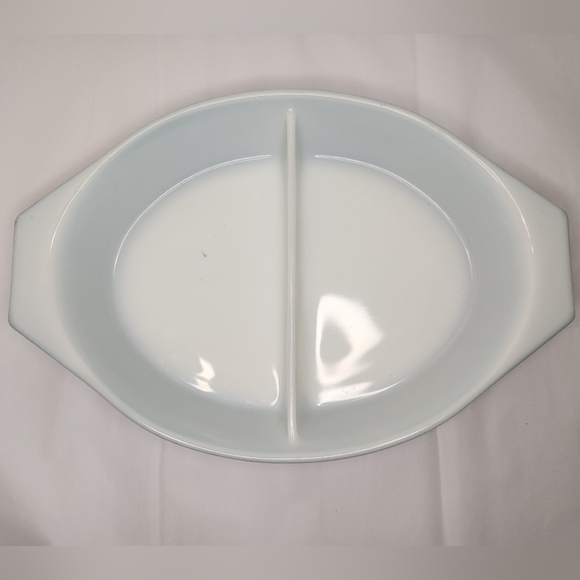 Vintage Horizon Blue Pyrex Dish - Picture 6 of 14